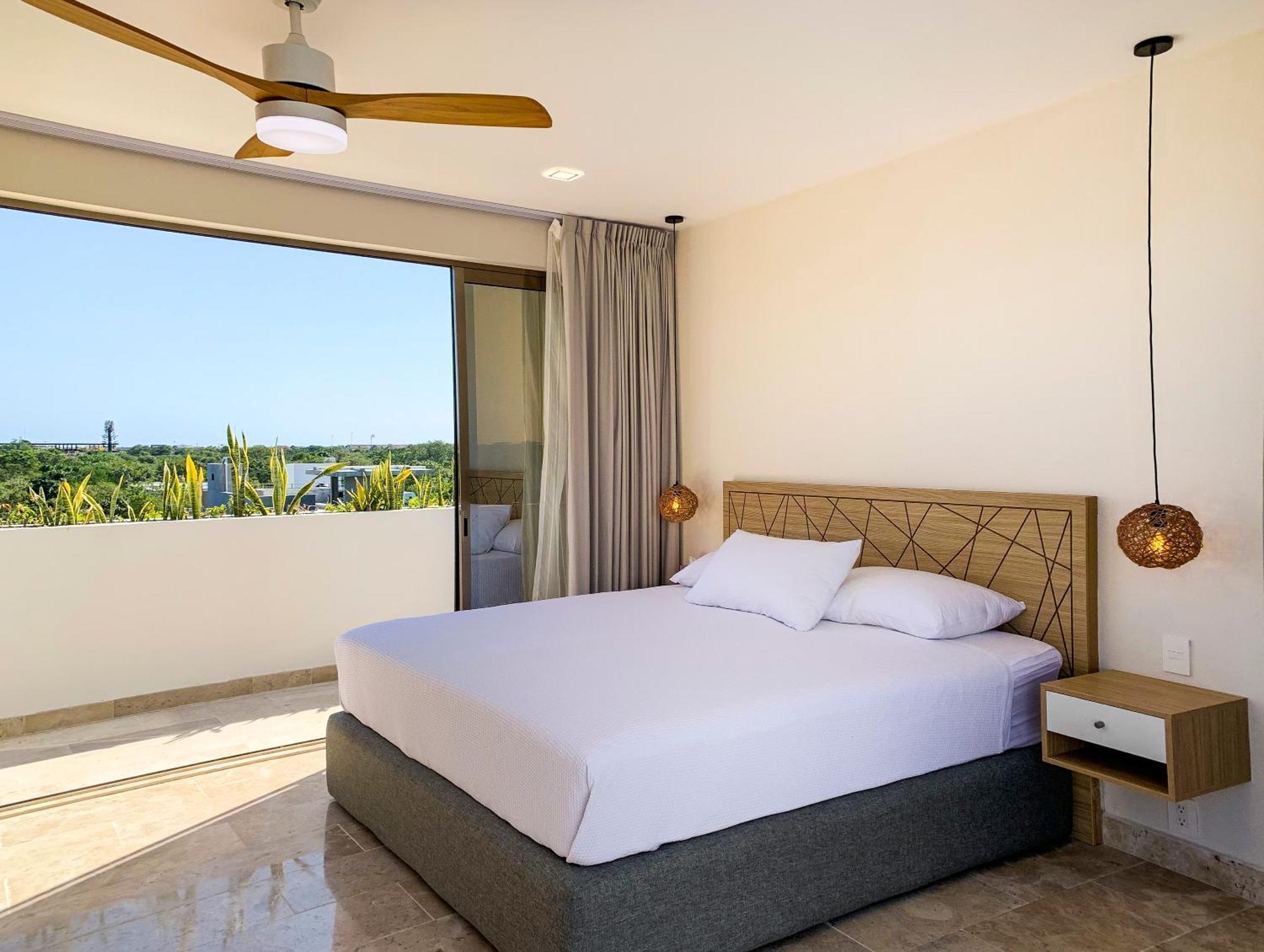 Luxe Penthouse With Rooftop Pool And Grill Tulum