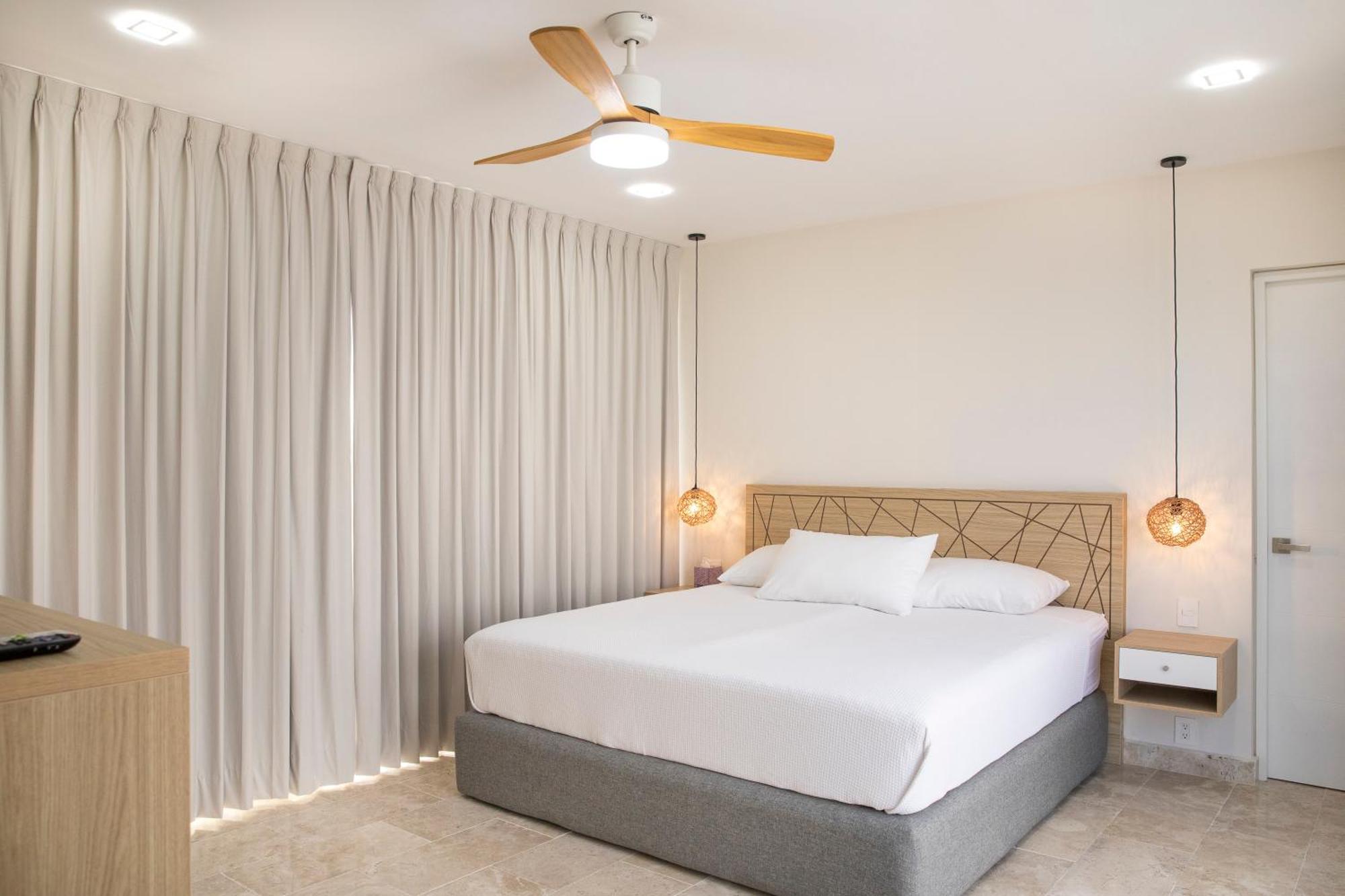 Luxe Penthouse With Rooftop Pool And Grill Apartamento Tulum