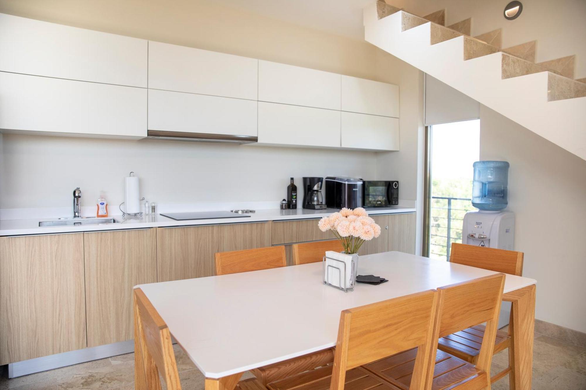 Luxe Penthouse With Rooftop Pool And Grill Apartamento Tulum