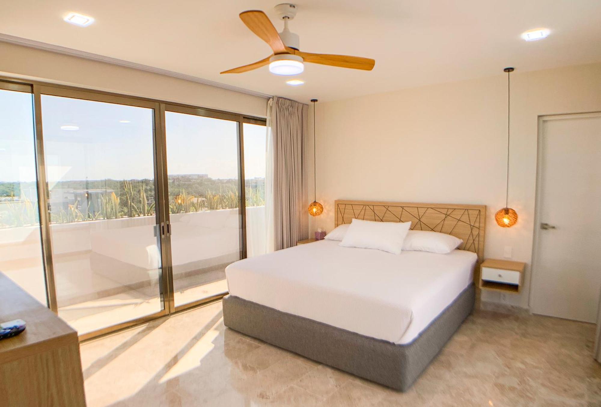 Luxe Penthouse With Rooftop Pool And Grill Apartamento *