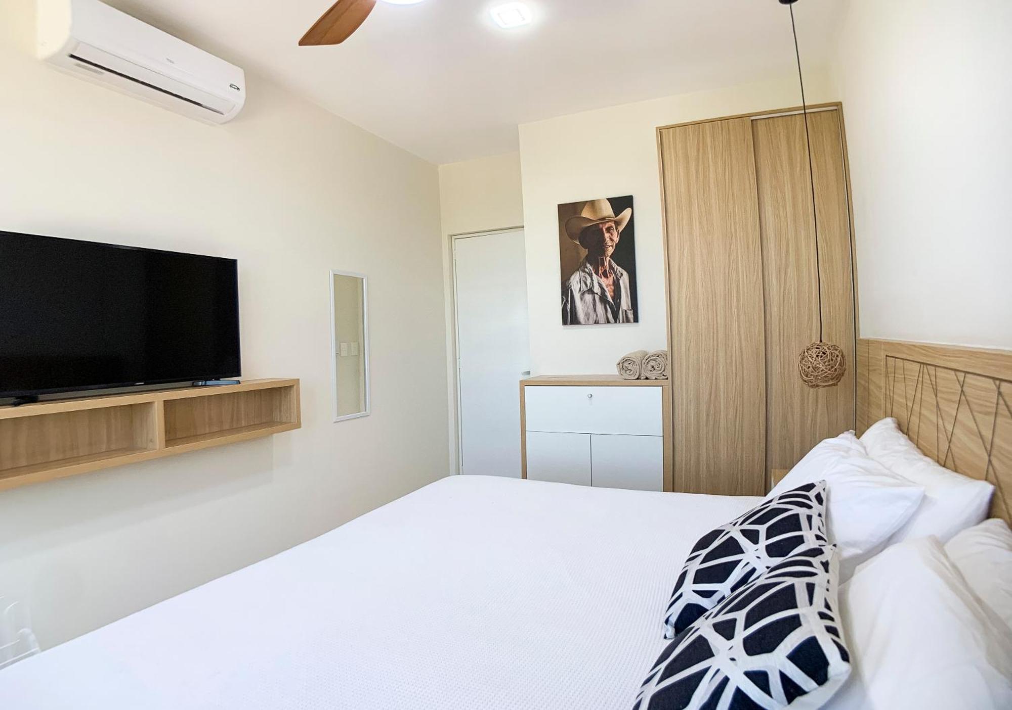 Apartamento Luxe Penthouse With Rooftop Pool And Grill *